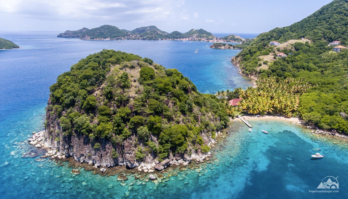Visiter les Saintes : terre de haut et terre de bas. Archipel Guadeloupe , Antilles françaises.