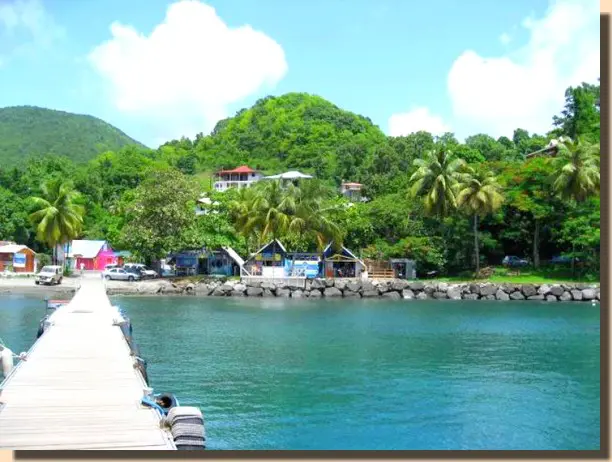 Visite de la Guadeloupe : plage de Malendure en Guadeloupe