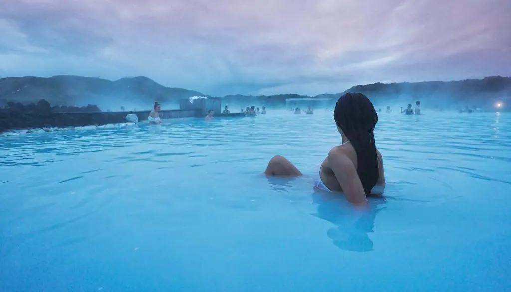Blue Lagoon : source d'eau chaude géothermale : quand partir en Islande