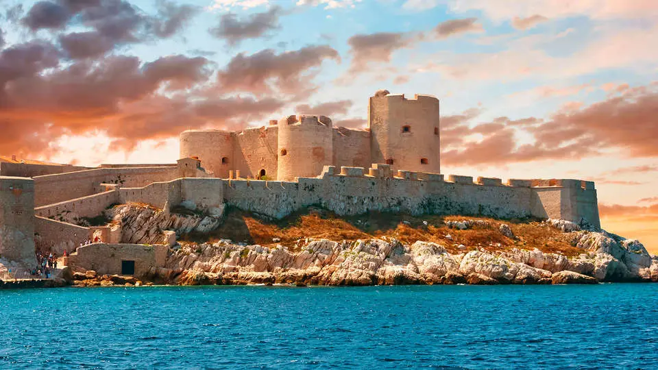 Aller au Chateau d'If : ce qu'il faut faire à Marseille