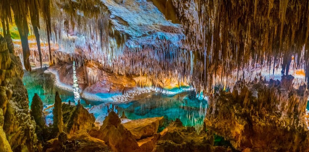 Visiter les grottes du Drach