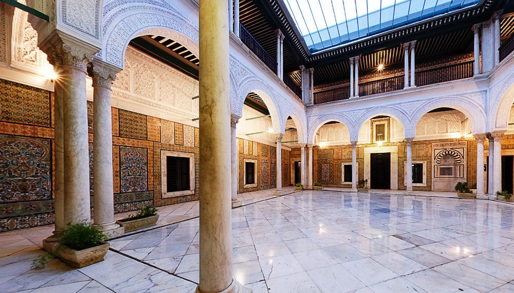 Visiter le palais  Dar Hussein à Tunis