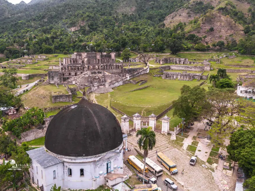 Endroit historique à visiter en Haiti : Palais sans souci 