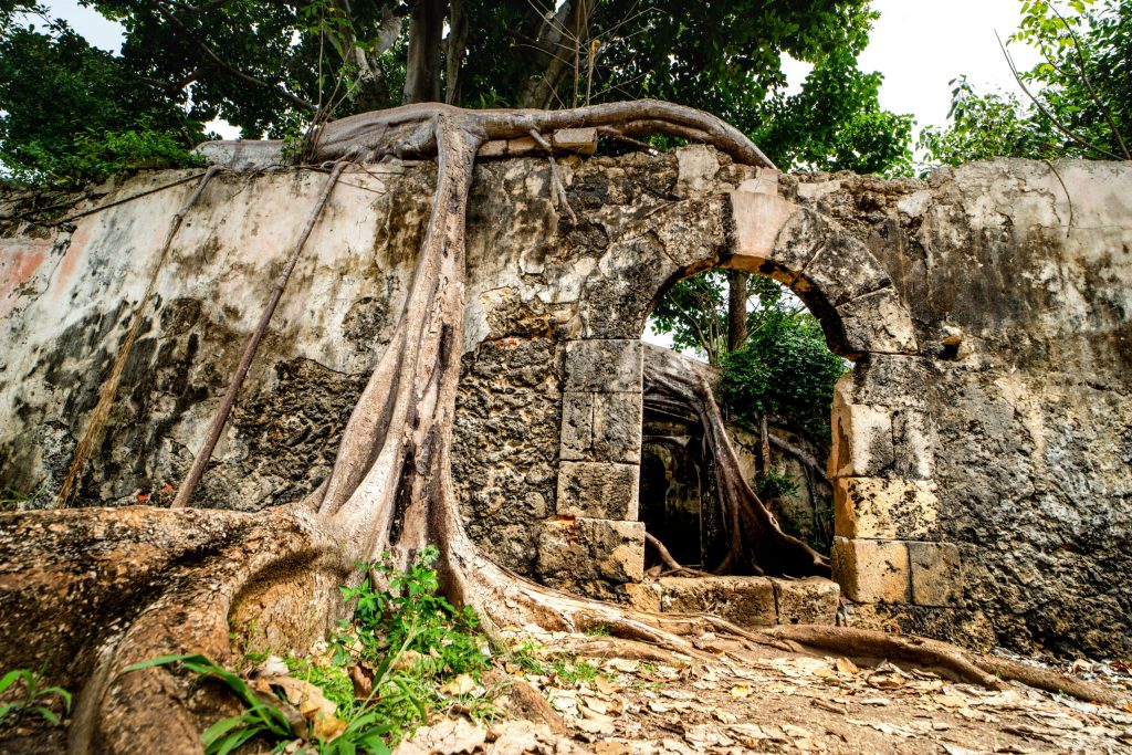 Ancienne prison de l'époque coloniale à Petit Canal