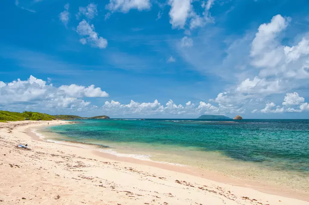 Plage à Saint-François en Grande Terre .