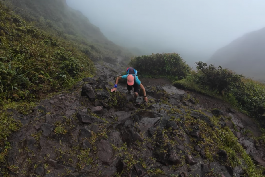 Faire de la randonnée et gravir le volcan de la Montagne Pelée en Martinique