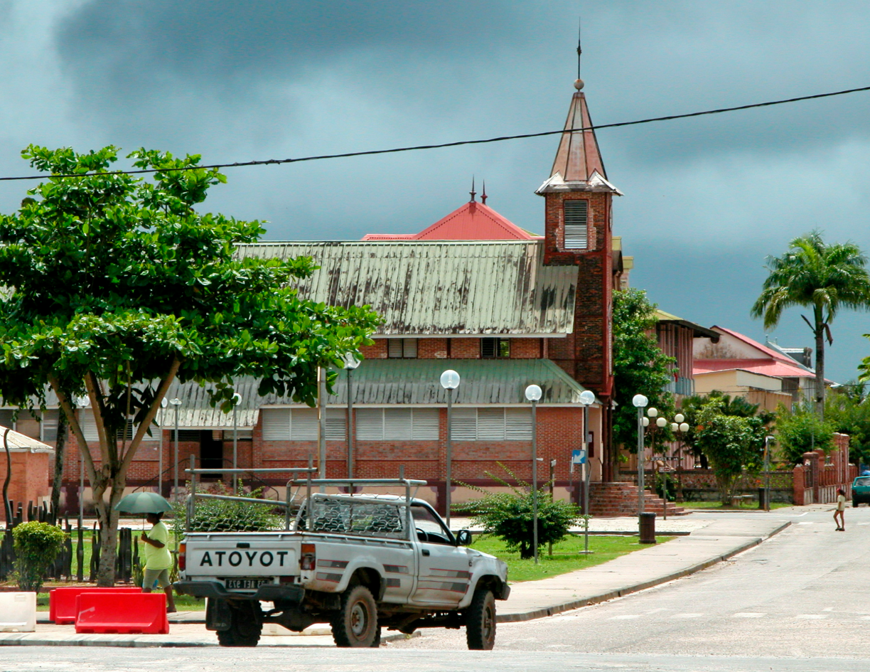 Saint-Laurent du Maroni : guide complet de la ville et du Camp de la Transportation